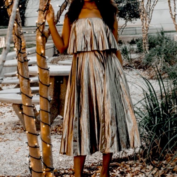 New J crew Collection Gold Lamé Pleated Midi Dress - Picture 6 of 15